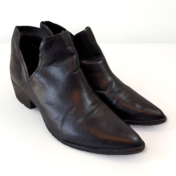 Steve Madden Boots Booties Size 10 Austin Black Leather Cut‎ Out Side Ankle - Picture 1 of 8